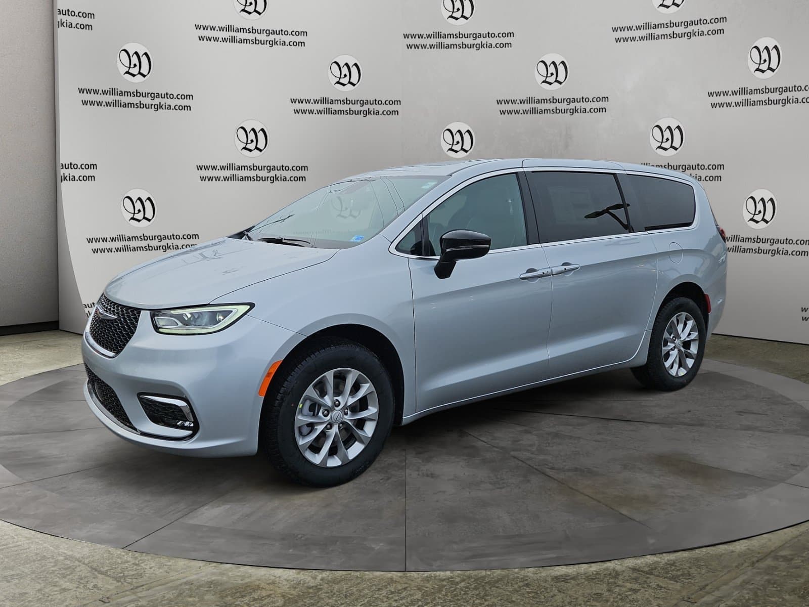 New 2026 Chrysler Pacifica Limited - photo - 0