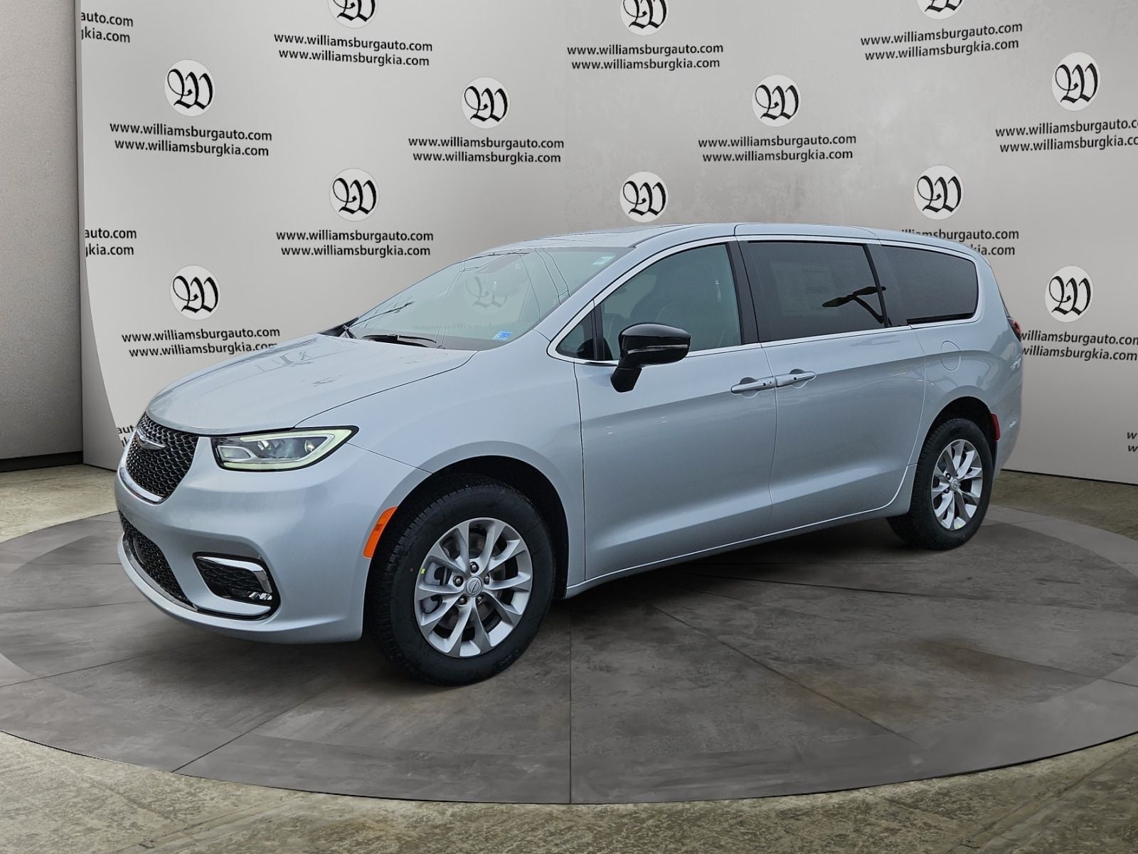 New 2026 Chrysler Pacifica Limited - photo - 0