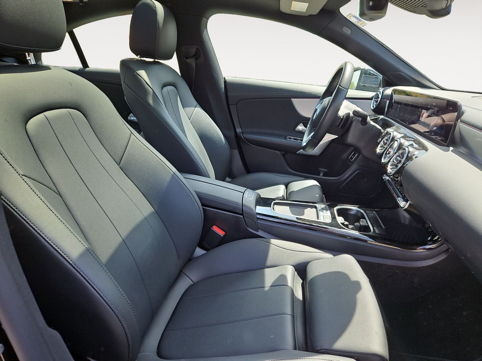 Pre-Owned 2025 Mercedes-Benz CLA CLA 250 - photo - 14