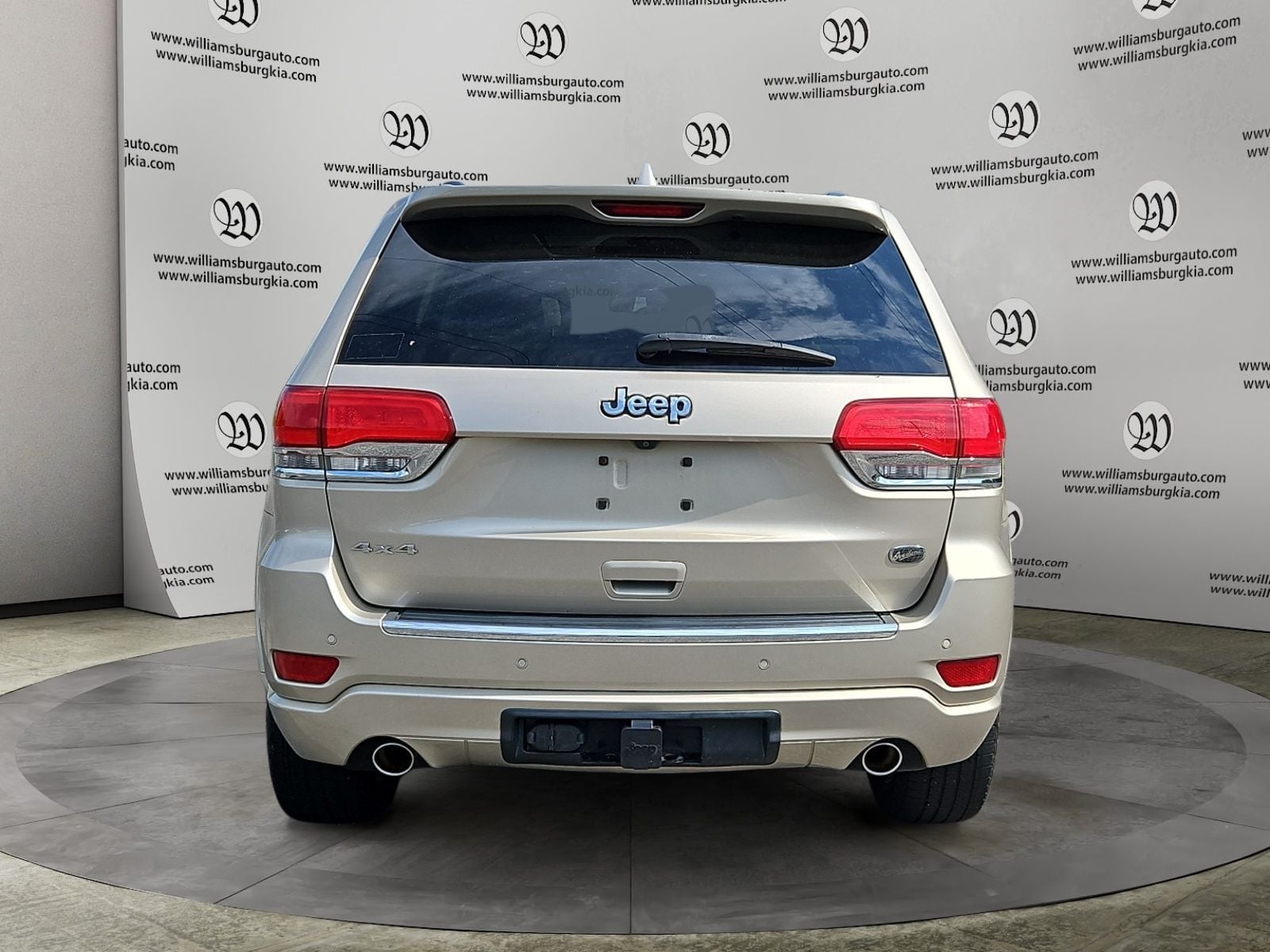 Pre-Owned 2014 Jeep Grand Cherokee Overland - photo - 3